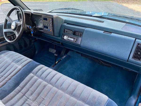 Beautiful original 1990 Chevrolet Silverado 1500 4x4 - cars & trucks... for sale in Bel Air, MD – photo 18