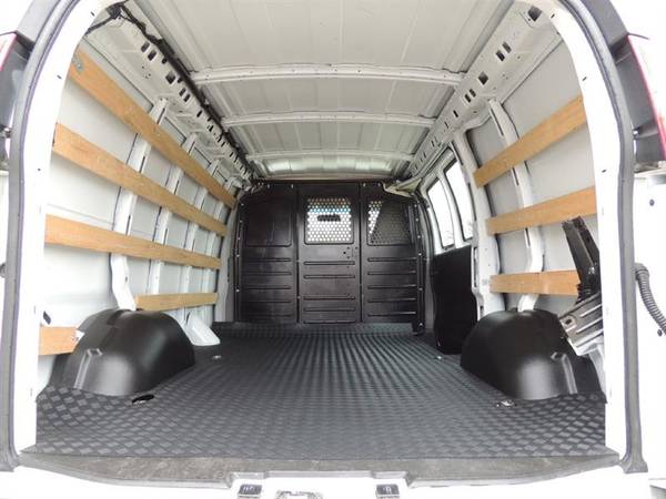 2019 GMC Savana 2500 Cargo Work Van! WORK READY! LIKE NEW! 24k for sale in White House, KY – photo 6