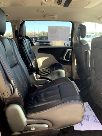 2013 Chrysler Town & Country 4dr Wgn Touring - - by for sale in Chesaning, MI – photo 11