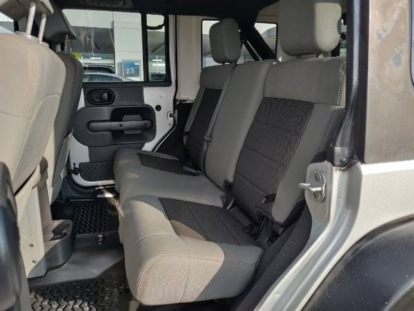 2010 Jeep Wrangler Unlimited Unlimited Rubicon - - by for sale in Kailua-Kona, HI – photo 18
