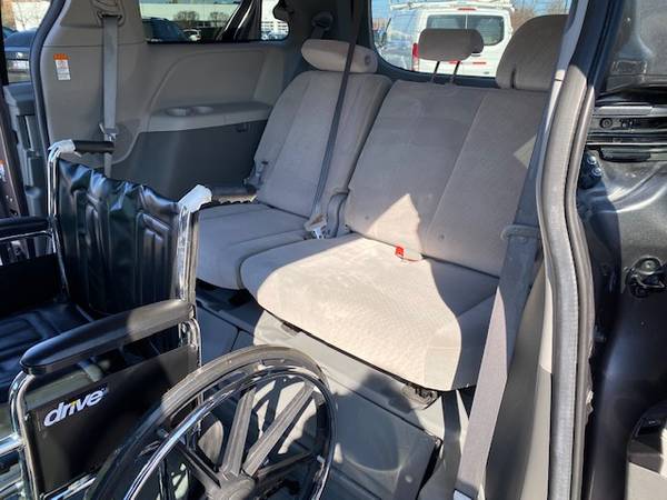 2016 Toyota Sienna LE Mobility van wheelchair handicap accessible for sale in SKOKIE, WI – photo 6