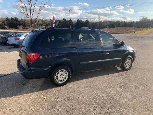 2006 Dodge Grand Caravan SE - cars & trucks - by dealer - vehicle... for sale in Suamico, WI – photo 2
