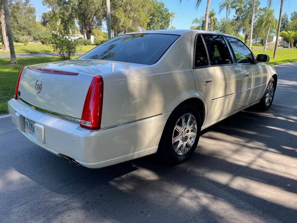 2009 Cadillac DTS (ONLY 88K MILES! CLEAN CARFAX! for sale in largo, FL – photo 4