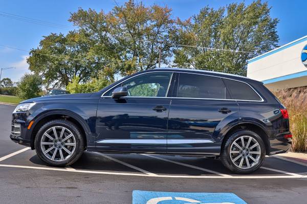 2018 *Audi* *Q7* *3.0 TFSI Premium Plus* Galaxy Blue - cars & trucks... for sale in Oak Forest, IL – photo 3