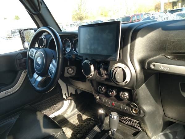 2016 Jeep Wrangler Unlimited Rubicon 4 4 (Upfited Right) - cars & for sale in Loves Park, WI – photo 6