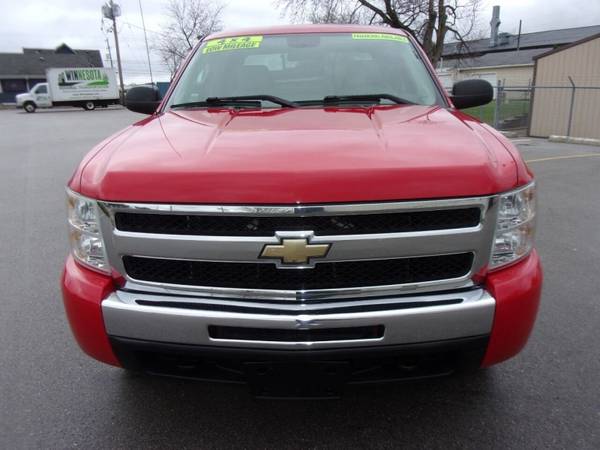 2009 Chevrolet Silverado 1500 LT 4x4 4dr Crew Cab 5 8 ft SB - cars for sale in Waukesha, WI – photo 2