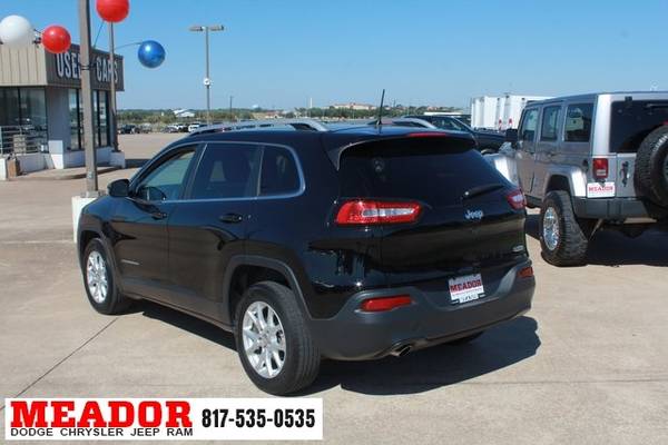 2018 Jeep Cherokee Latitude Plus - Must Sell! Special Deal!! for sale in Burleson, TX – photo 3