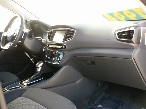 2019 Hyundai Ioniq SEL-41k miles - cars & trucks - by dealer -... for sale in Silvis, IA – photo 15