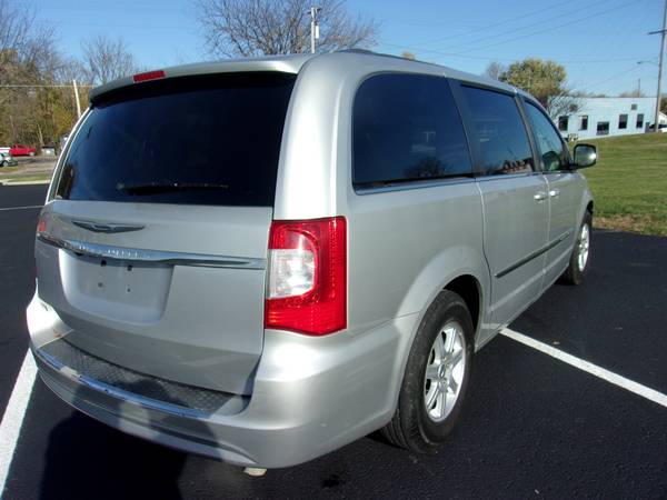 2011 CHRYSLER TOWN&COUNTRY - cars & trucks - by dealer - vehicle... for sale in Anderson, IN – photo 3
