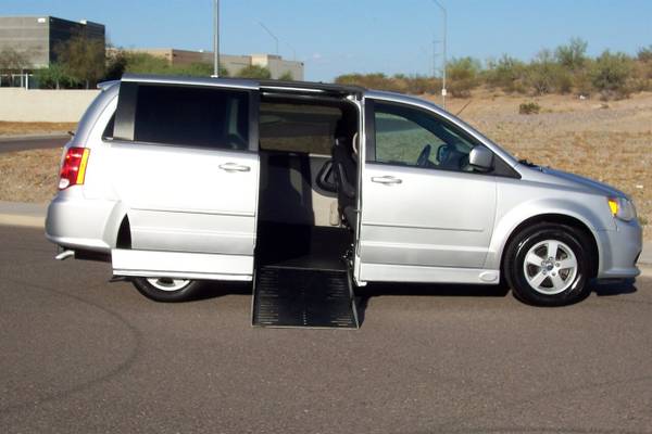 2012 Dodge Grand Caravan SXT Wheelchair Handicap Mobility Van Best Buy for sale in Phoenix, AZ – photo 2