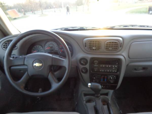 2005 CHEVY TRAILBLAZER - FINANCING AVAILABLE - cars & trucks - by... for sale in Saint Paul, MN – photo 14
