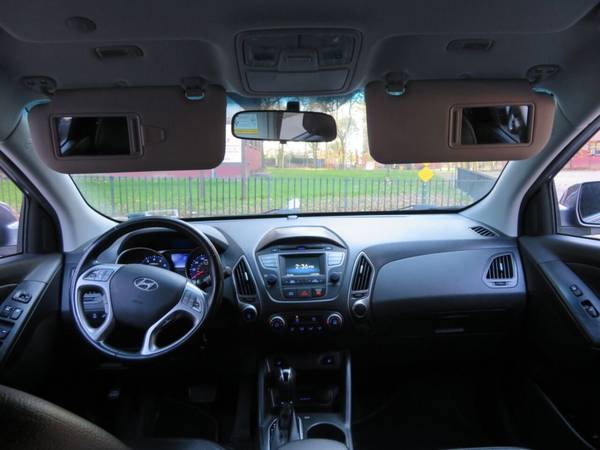 2015 Hyundai Tucson SE AWD SUV Runs & Looks Like New! - cars & for sale in Brooklyn, NY – photo 12