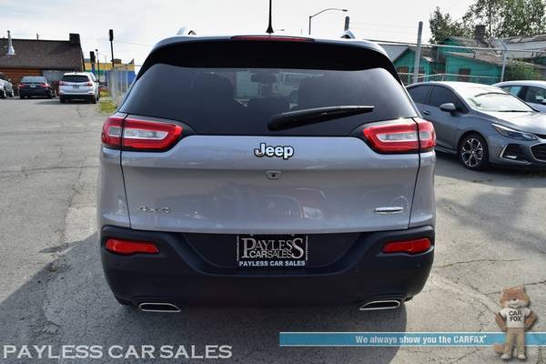 2017 Jeep Cherokee Latitude / 4X4 / Power Driver's Seat / Bluetooth / for sale in Anchorage, AK – photo 5