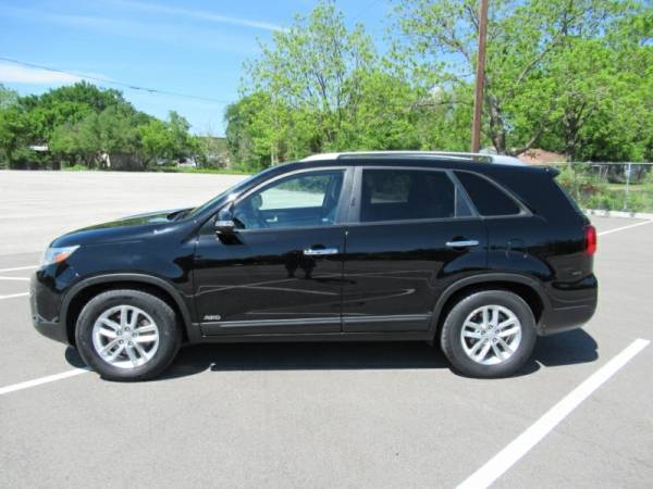 2014 Kia Sorento AWD 4dr I4 LX - - by dealer - vehicle for sale in Cleburne, TX – photo 3