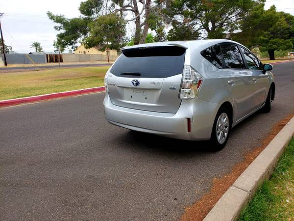 2012 Toyota Prius v CLEAN TITLE NO MECHANICAL ISSUES DRIVES LIKE NEW for sale in Phoenix, AZ – photo 4