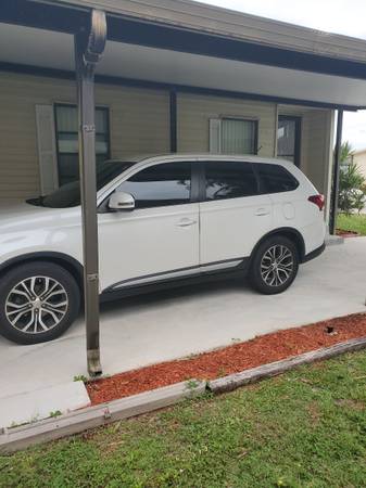 2016 Mitsubishi Outlander SE Great Condition - - by for sale in Lake Worth, FL – photo 4