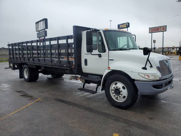 2012 INTERNATIONAL 4300 24 FLATBED - - by dealer for sale in Houston, TX – photo 2