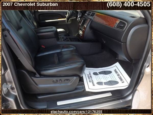 2007 Chevrolet Suburban 4WD 4dr 1500 LS1 with Pwr windows w/driver... for sale in Janesville, WI – photo 4