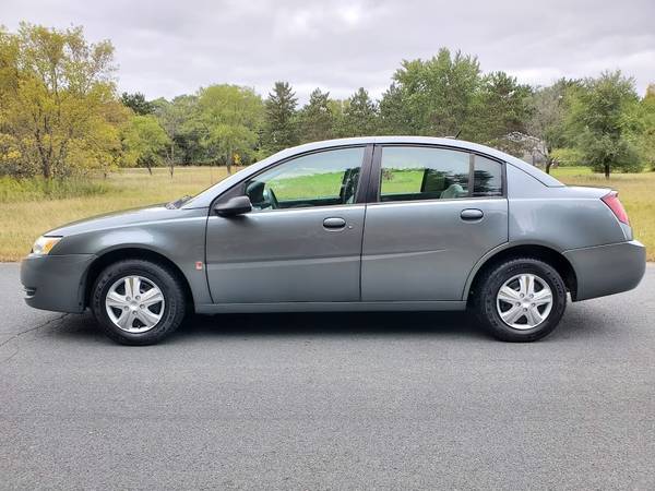 2006 Saturn ION SUNROOF, VERY CLEAN, COLD A/C, NEWER TIRES!! for sale in Minneapolis, MN – photo 2