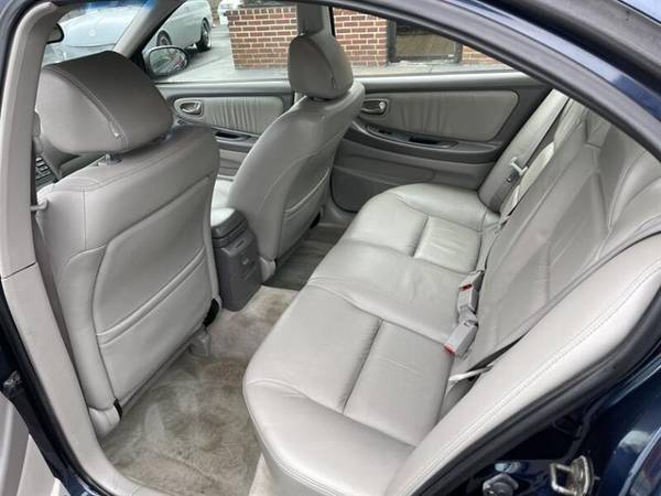 2002 Nissan Maxima SE Sedan - - by dealer - vehicle for sale in East Meadow, NY – photo 9