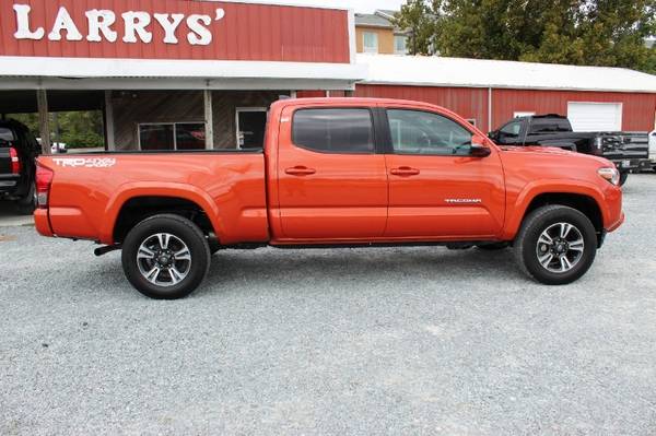 2017 Toyota Tacoma TRD Sport Double Cab 6' Bed V6 4x4 AT with 2 LCD... for sale in Wilmington, NC – photo 8