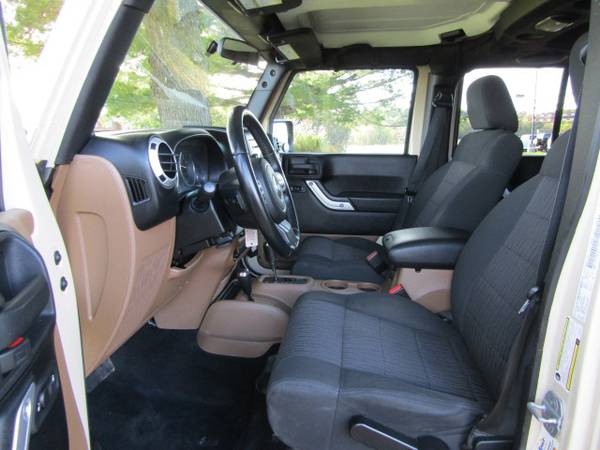 2011 Jeep Wrangler Unlimited Sahara - Upgrades! for sale in New Glarus, WI – photo 11