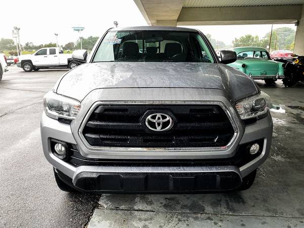 Toyota Tacoma Pickup Truck Crew Cab Automatic Carfax 1 Owner Trucks... for sale in Jacksonville, NC – photo 6