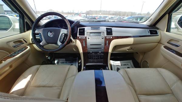 2007 Cadillac Escalade AWD 4dr for sale in Chesaning, MI – photo 13