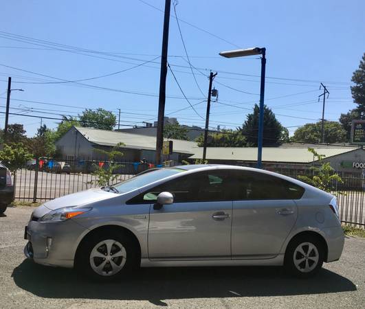 2014 Toyota Prius III 42K Miles Solar Panel & Sunroof for sale in Portland, OR – photo 4