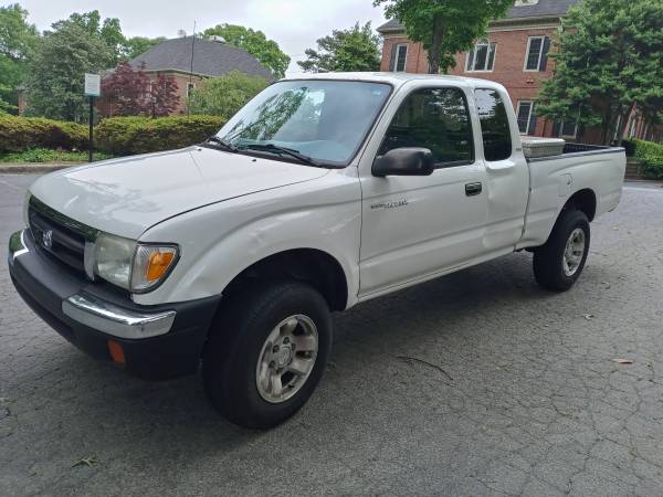 2000 Toyota Tacoma prerunner 4 CYLINDER auto - - by for sale in Lawrenceville, GA – photo 2