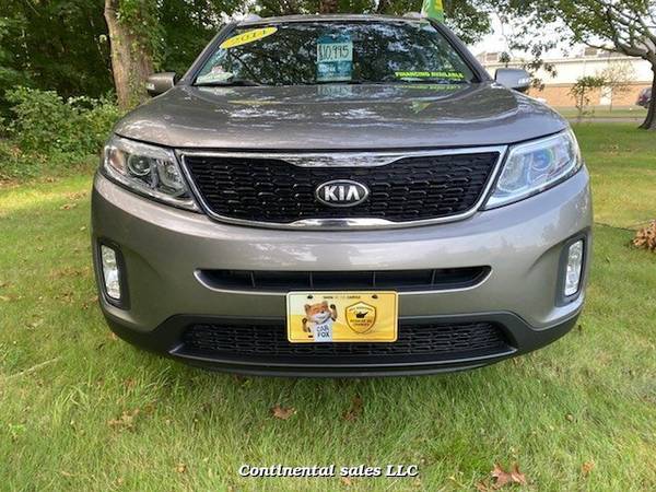 sold 2014 Kia Sorento LX AWD Automatic - - by dealer for sale in Wallingford, MA – photo 3
