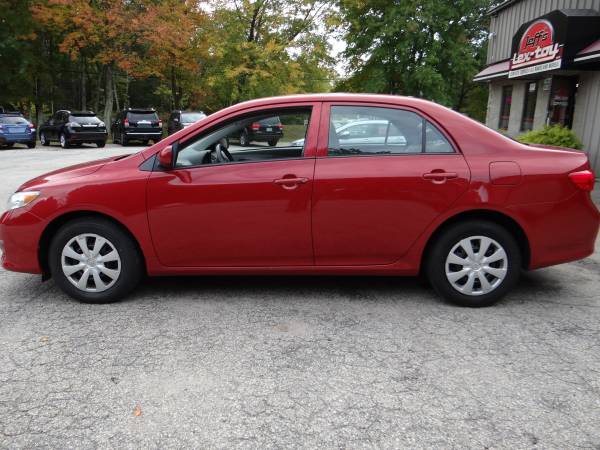 2010 Toyota Corolla 4dr Sdn Auto LE - cars & trucks - by dealer -... for sale in Londonderry, ME – photo 4