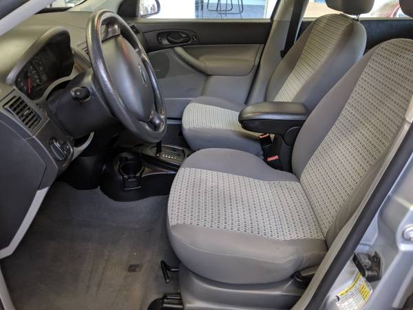 2006 Ford focus wagon low miles for sale in Cranston, RI – photo 9