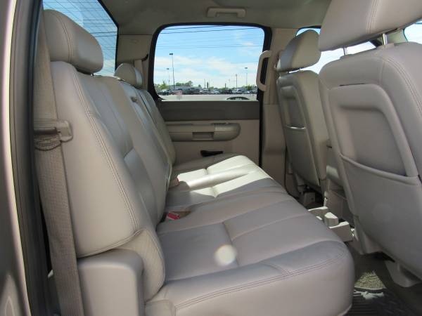 ** 2009 GMC SIERRA PICKUP * 4X4 * CREW CAB * LEATHER SEATS ** for sale in Fort Oglethorpe, TN – photo 19