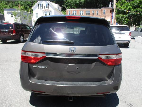 2011 Honda Oddysey EX leather and DVD--video walkaround available -... for sale in Haverhill, MA – photo 6