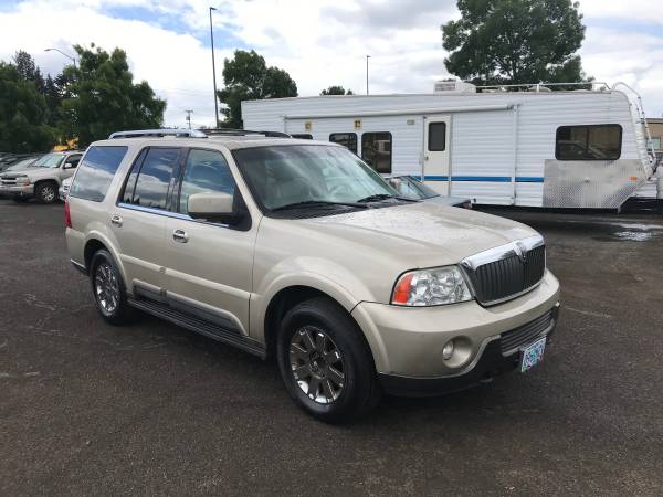 2004 LINCOLN NAVIGATOR LOADED SPECIAL PICE for sale in Eugene, OR – photo 2