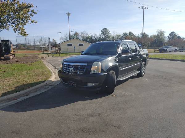 2008 Cadillac escalade ext - cars & trucks - by owner - vehicle... for sale in Fayetteville, NC – photo 3