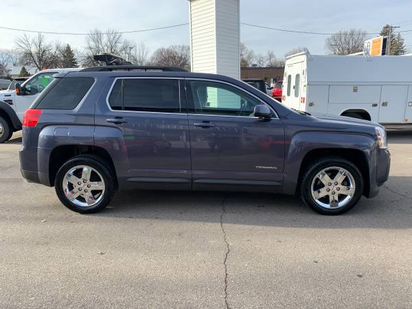 ★★★ 2013 GMC Terrain SLE-2 / Autostart! / Heated Seats! ★★★ - cars &... for sale in Grand Forks, ND – photo 5