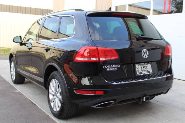 2012 VW Touareg SPORT 4WD *Black on Black* - cars & trucks - by... for sale in Fitchburg, WI – photo 8