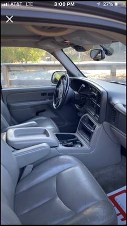 2004 Chevrolet Suburban 2500 3/4 Ton 4x4 LBZ Duramax Diesel Loaded for sale in Lubbock, TX – photo 8
