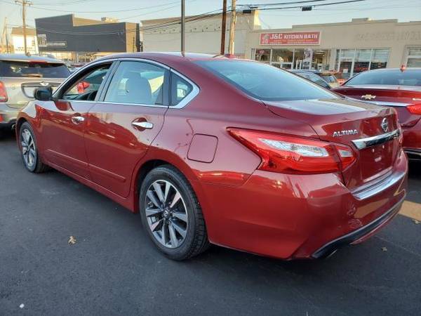 2016 Nissan Altima - - cars & trucks - by dealer - vehicle... for sale in Freeport, NY – photo 3