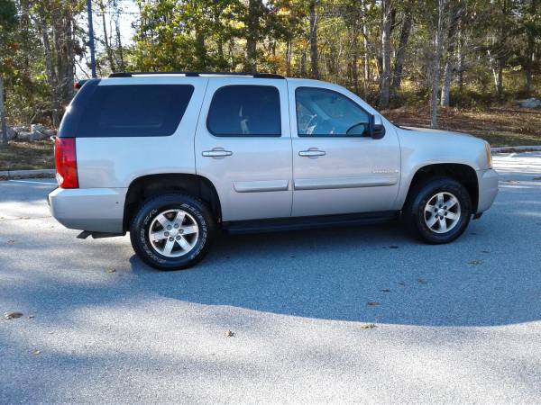 2007 GMC Yukon 4x4 with low miles/ great condition - cars & trucks -... for sale in Groton, RI – photo 6