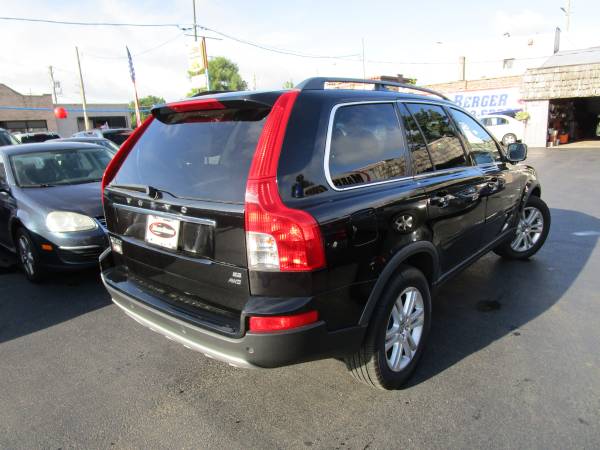 *LUXURY*SAFETY*RELIABILITY* 2010 VOLVO XC90 ALL WHEEL DRIVE, 3RD ROW... for sale in Rockford, IL – photo 2
