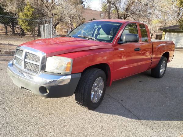 2005 Dodge Dakota v8 4.7 2wd - cars & trucks - by owner - vehicle... for sale in Albuquerque, NM – photo 2