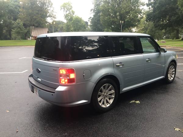 2009 Ford Flex SEL A MUST SEE!!FINANCING AVAILABLE!! for sale in Rock Island, IA – photo 8