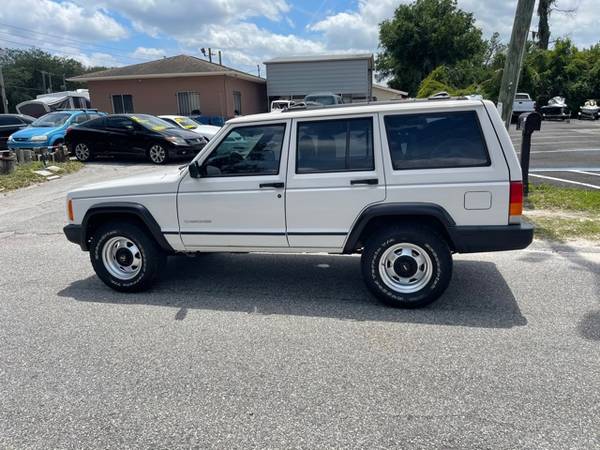 1999 Jeep Cherokee suv 4 0 6 cylinder rust free - - by for sale in Deland, FL – photo 6