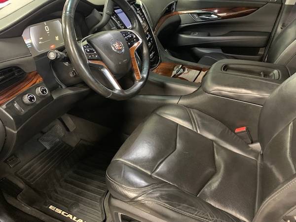 2015 Cadillac Escalade ESV! 4WD! Bckup Cam! Htd Lthr! Nav! New Tires! for sale in Suamico, WI – photo 6