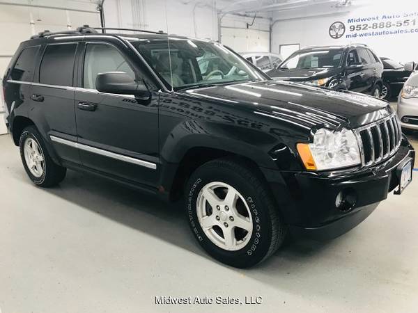 2006 Jeep Grand Cherokee Limited V8 Sunroof, Heated Leather! Very Nice for sale in Eden Prairie, MN – photo 4