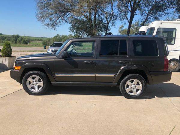2006 Jeep Commander Limited 4dr SUV 4WD TC MOTORS QUALITY CARS TRUCKS for sale in Meriden, KS – photo 8