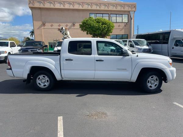 2014 Toyota Tacoma 4 door 4 cylinder ! - - by dealer for sale in Kihei, HI – photo 4